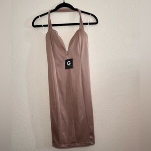 Kelana heartline dress